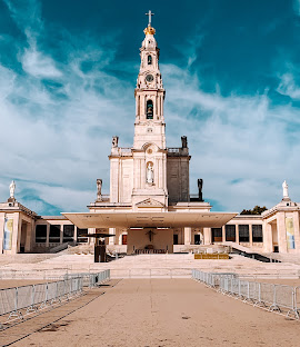 Santuario de Fátima: Un Lugar de Fe y Peregrinación