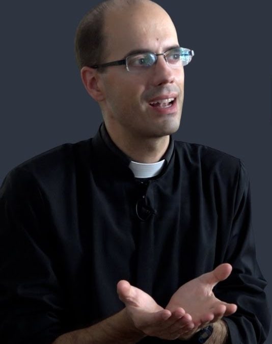 PADRE JOSÉ LUIS SAAVEDRA