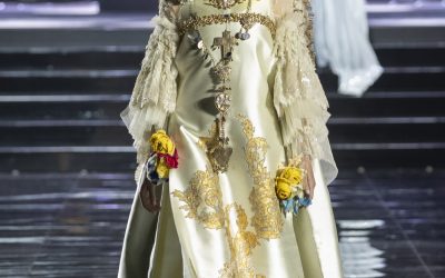 Inspiración sagrada: la Virgen viste a la moda